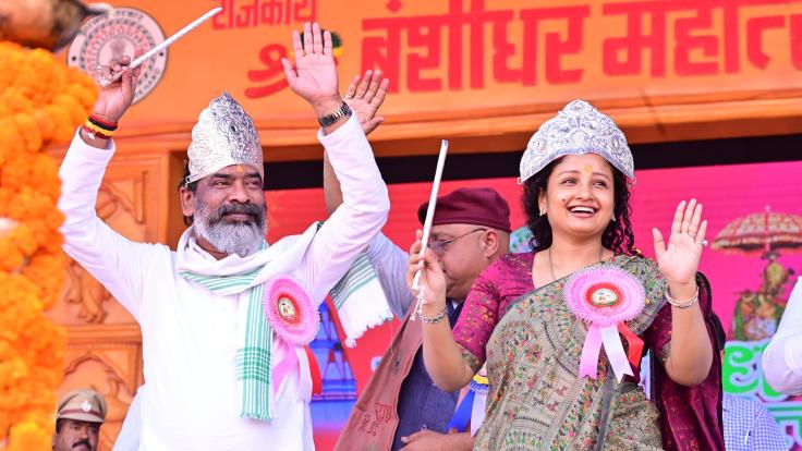 राजकीय बंशीधर महोत्सव में सीएम ने गढ़वा को दी 183 करोड़ रुपए की 27 योजनाओं की सौगात